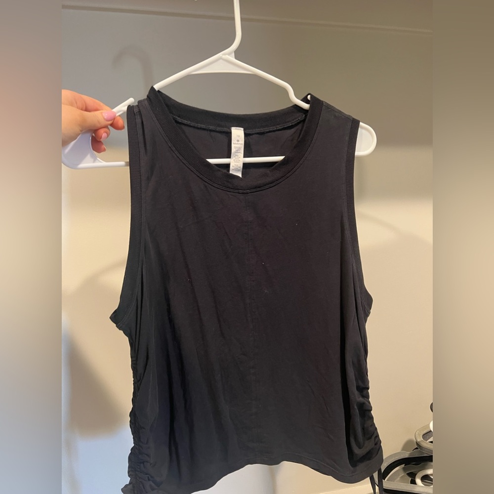 LULULEMON TOP